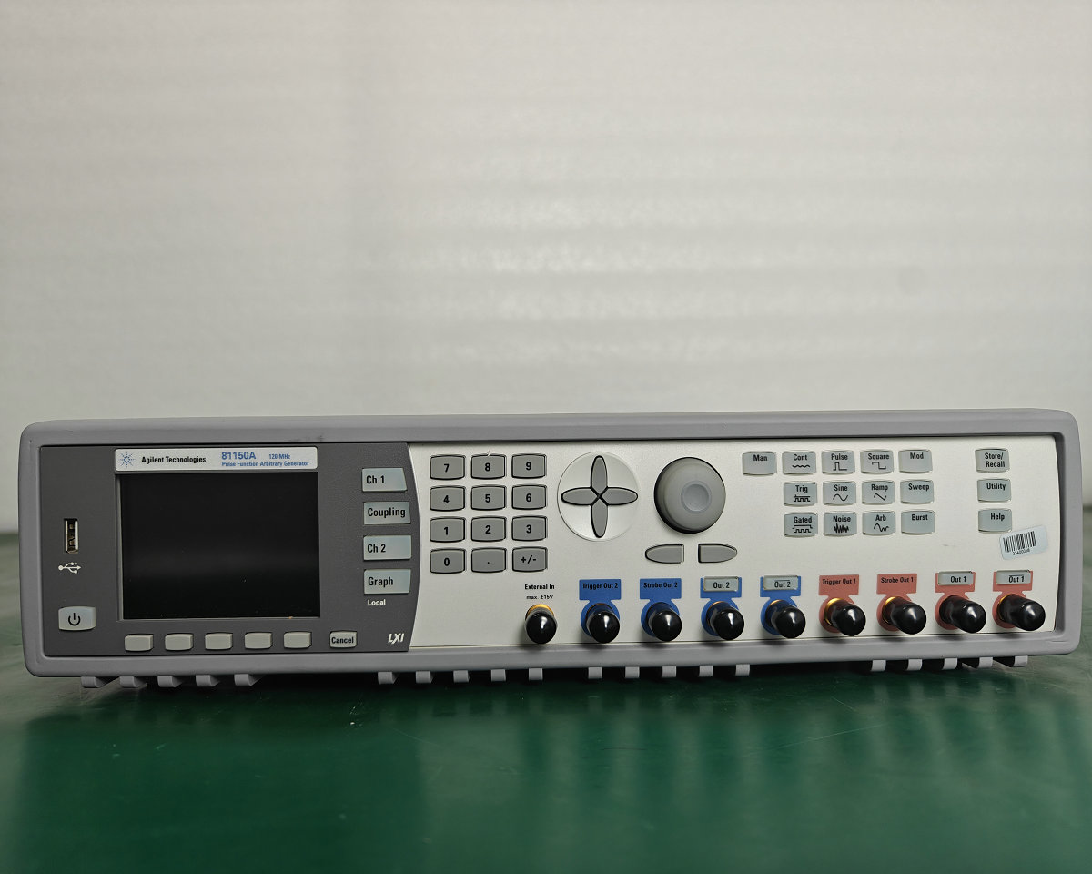 Pulse and arbitrary waveform generator