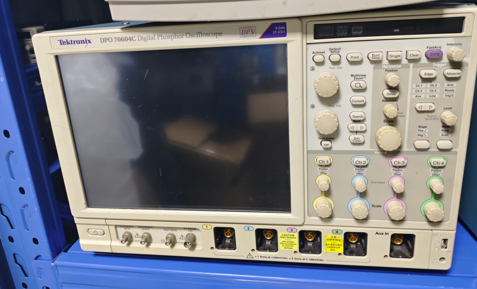 Digital Phosphor Oscilloscope